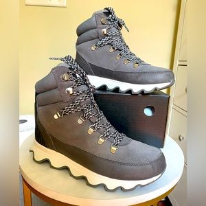 Sorel Kinetic Conquest Waterproof sneaker boots, gray, size 8.5